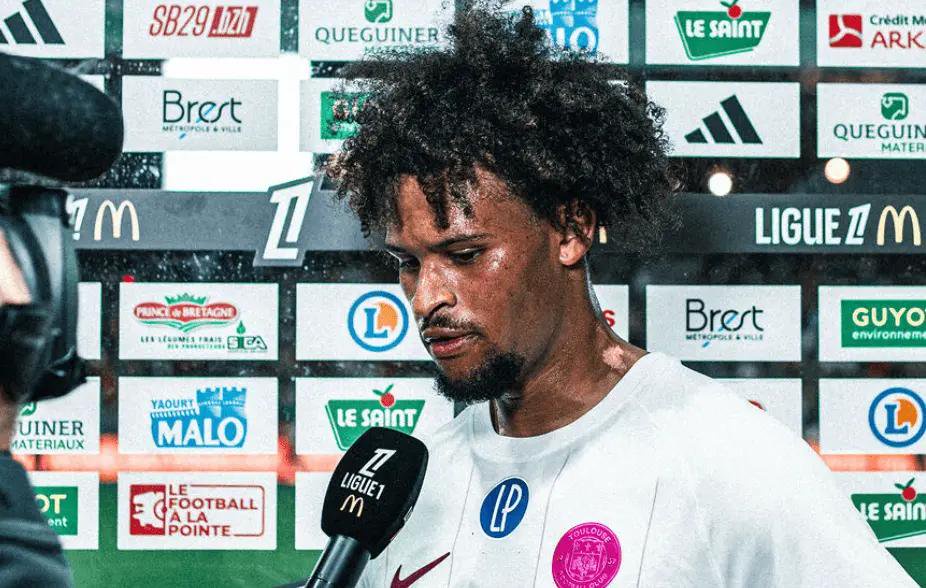 Critiqué, Russell-Rowe est défendu par Askou : ce que disent vraiment ses chiffres