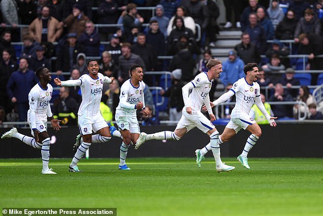 Neto put the game to bed with an calm finish in stoppage time