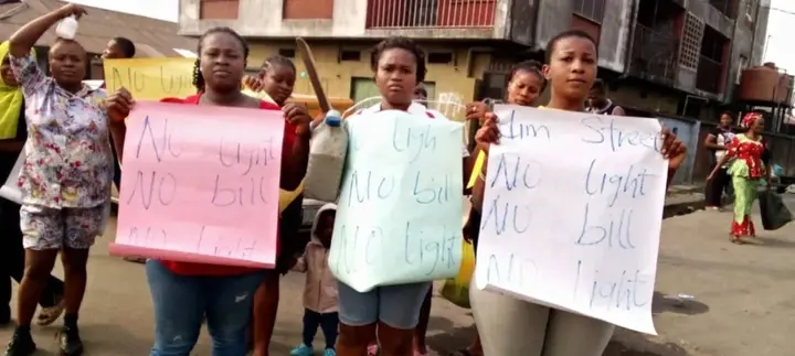 “Our husbands refused to touch us because of heat” — Rivers state women take protest to PHCN office 