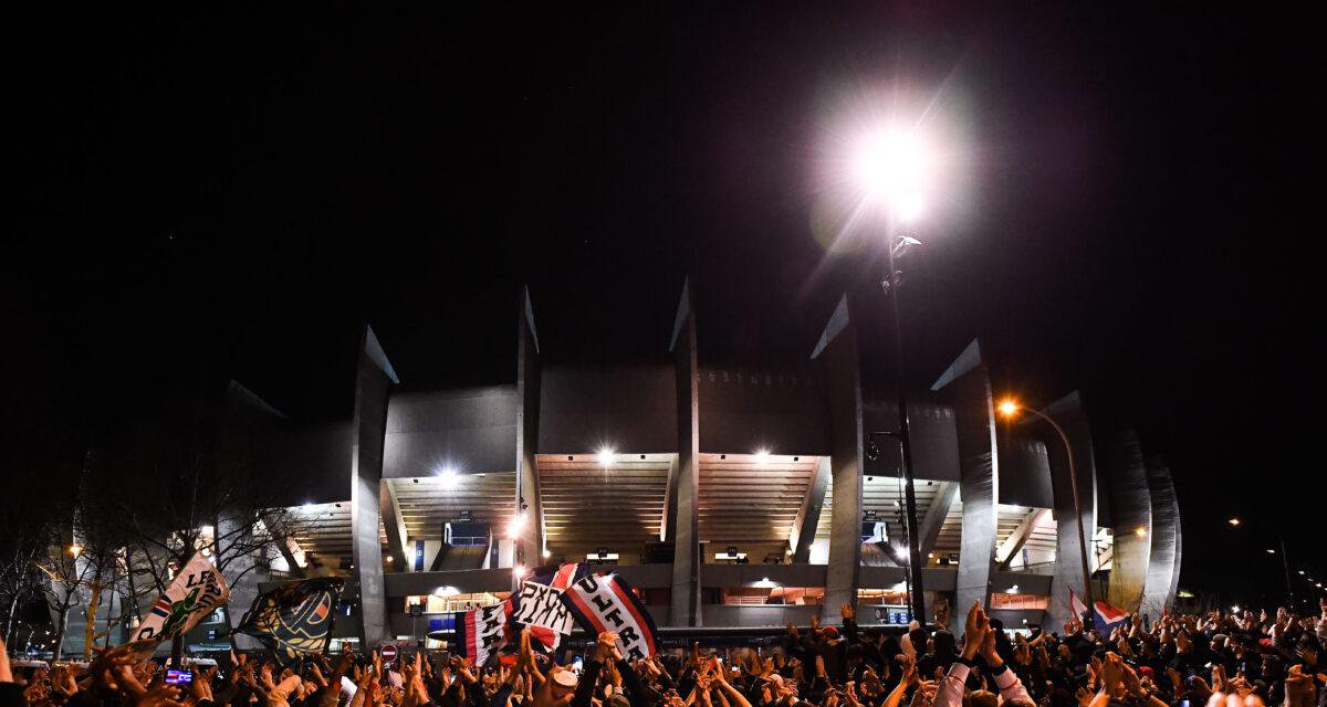 Supporters du PSG aux abords du Parc des Princes