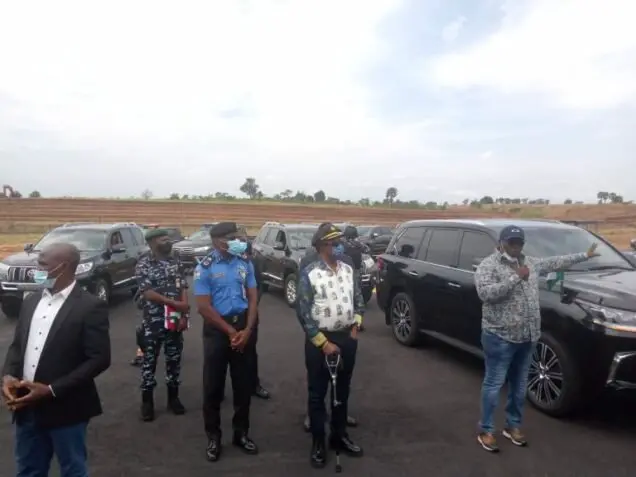 Gov. Willie Obiano of Anambra during the inspection of the state’s cargo and passengers Airport on Sunday