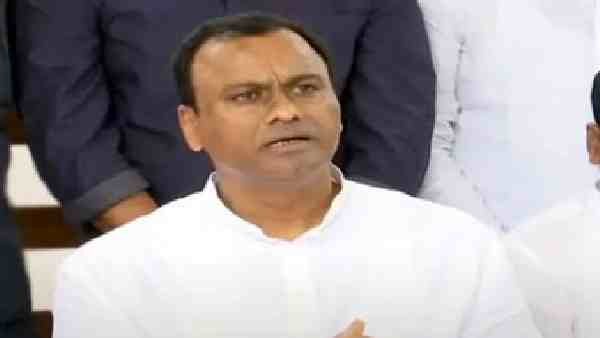 राज गोपाल रेड्डी के भाई भी हैं सांसद