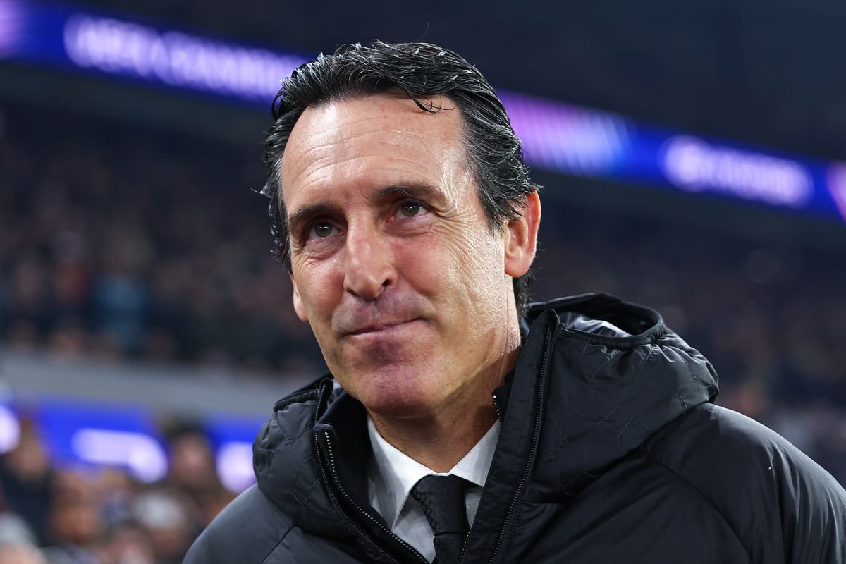 Unai Emery has been linked with the Manchester United managerial post.