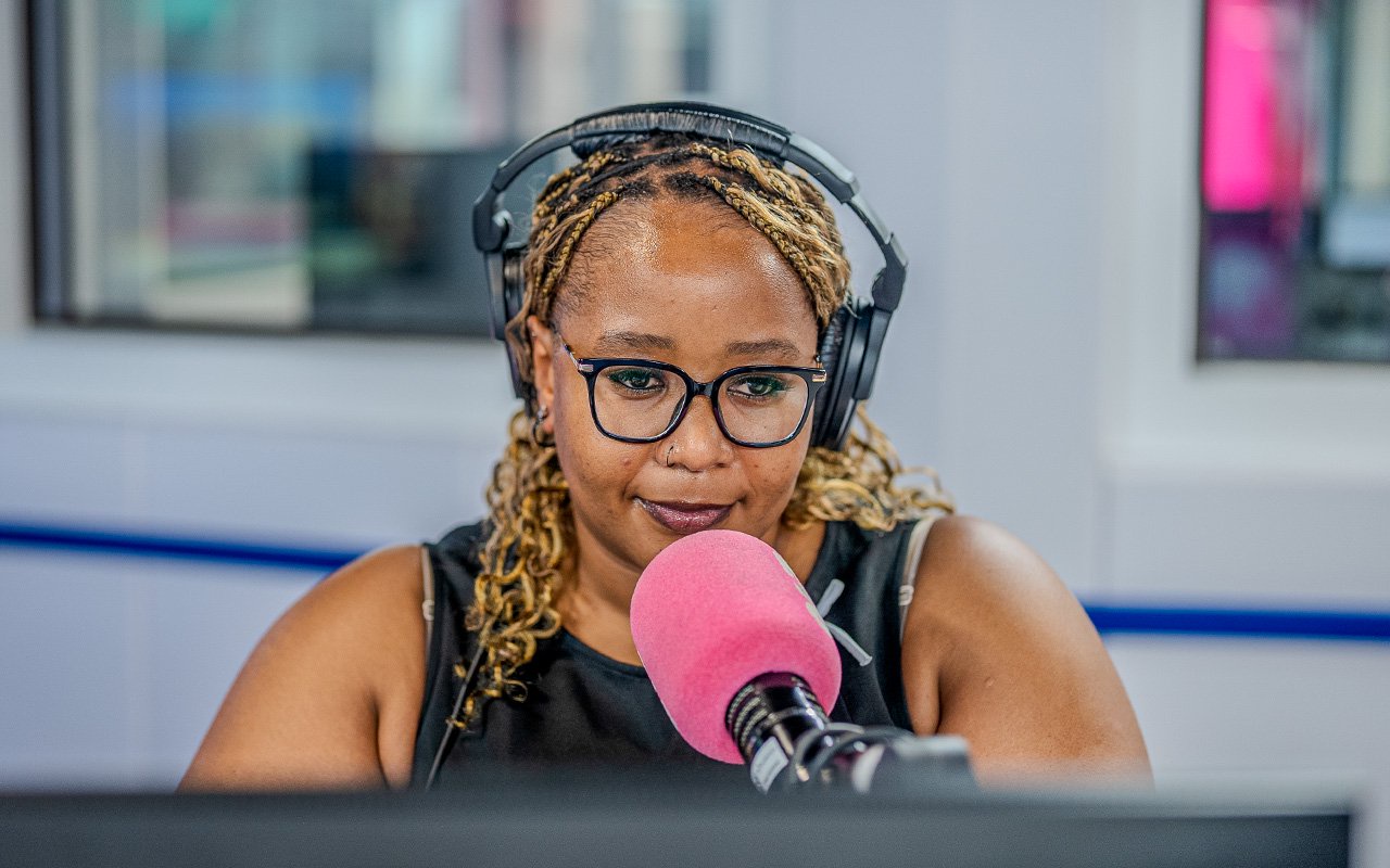Tholakele Mnganga, the EWN sports journalist and anchor who reads the afternoon bulletins on 947 and 702 and researches for SABC programmes Soccer Zone and Sport@10, has built a career on taking risks despite her fears, from campus radio at Voice of Wits to anchoring on ANN7 and the Hollywoodbets Super League touchline, as she told gsport on Friday, 23 October 2026. All Photos: Supplied