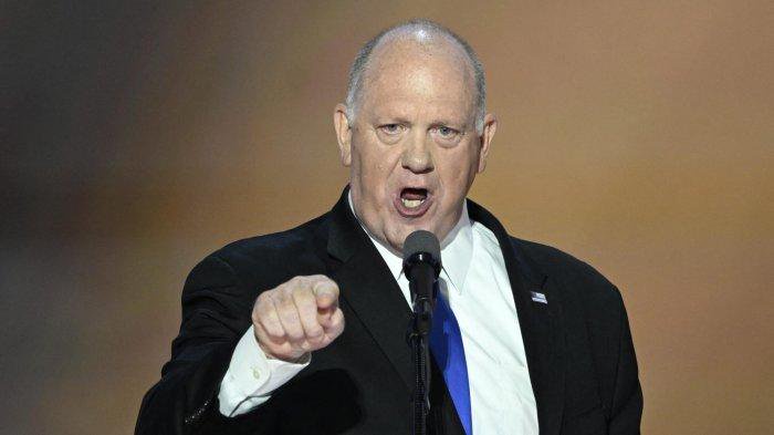 Donald Trump Tunjuk Tom Homan untuk Pimpin Proses Deportasi Massal Imigran Gelap di AS