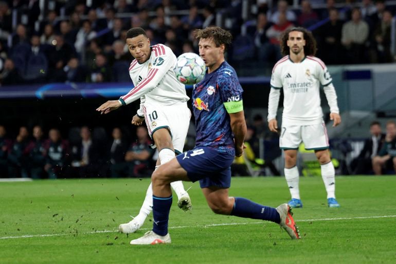 Soccer Football - UEFA Champions League - Real Madrid v RB Leipzig - Estadio Bernabeu, Madrid, Spain - October 21, 2026 Real Madrid's Kylian Mbappe scores their third goal REUTERS/Violeta Santos Moura TPX IMAGES OF THE DAY