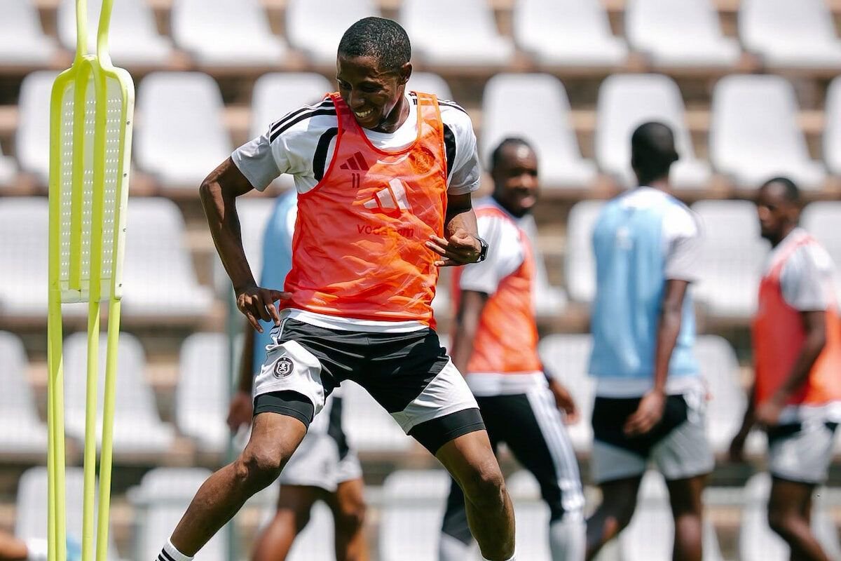 orlando pirates appollis moremi