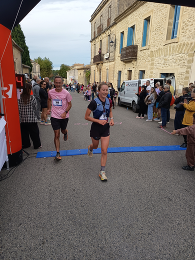 Zelia Gallou et son papa, Steven, n’ont fait qu’un en franchissant la ligne d’arrivée.