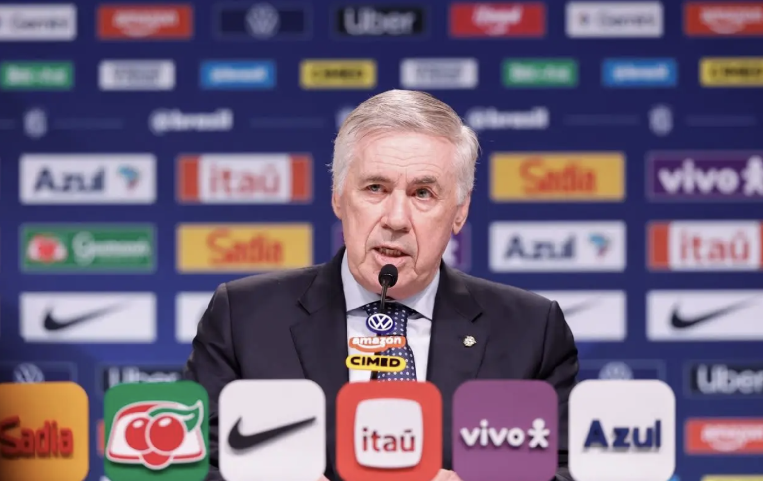 Carlo Ancelotti em sua oitava convocação de Seleção Brasileira para os amistosos em Singapura