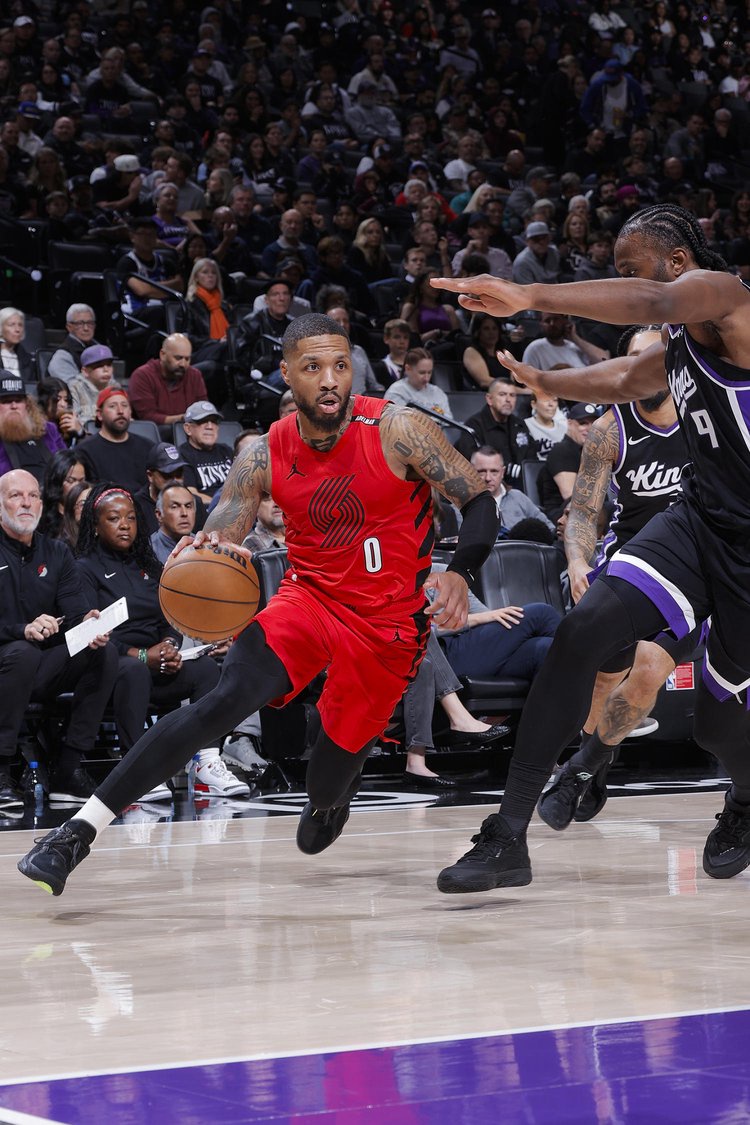 Damian Lillard #0 of the Portland Trail Blazers. (Rocky Widner / NBAE via Getty)