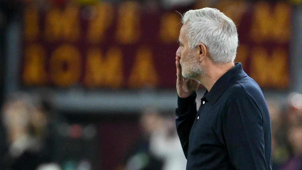 Mourinho expressed his gratitude to his former supporters. EFE