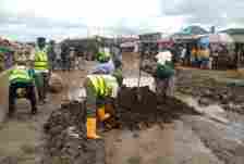 The TRACE officials on palliative work on Iyana-Ilogbo axis of Lagos-Abeokuta Expressway on Sunday