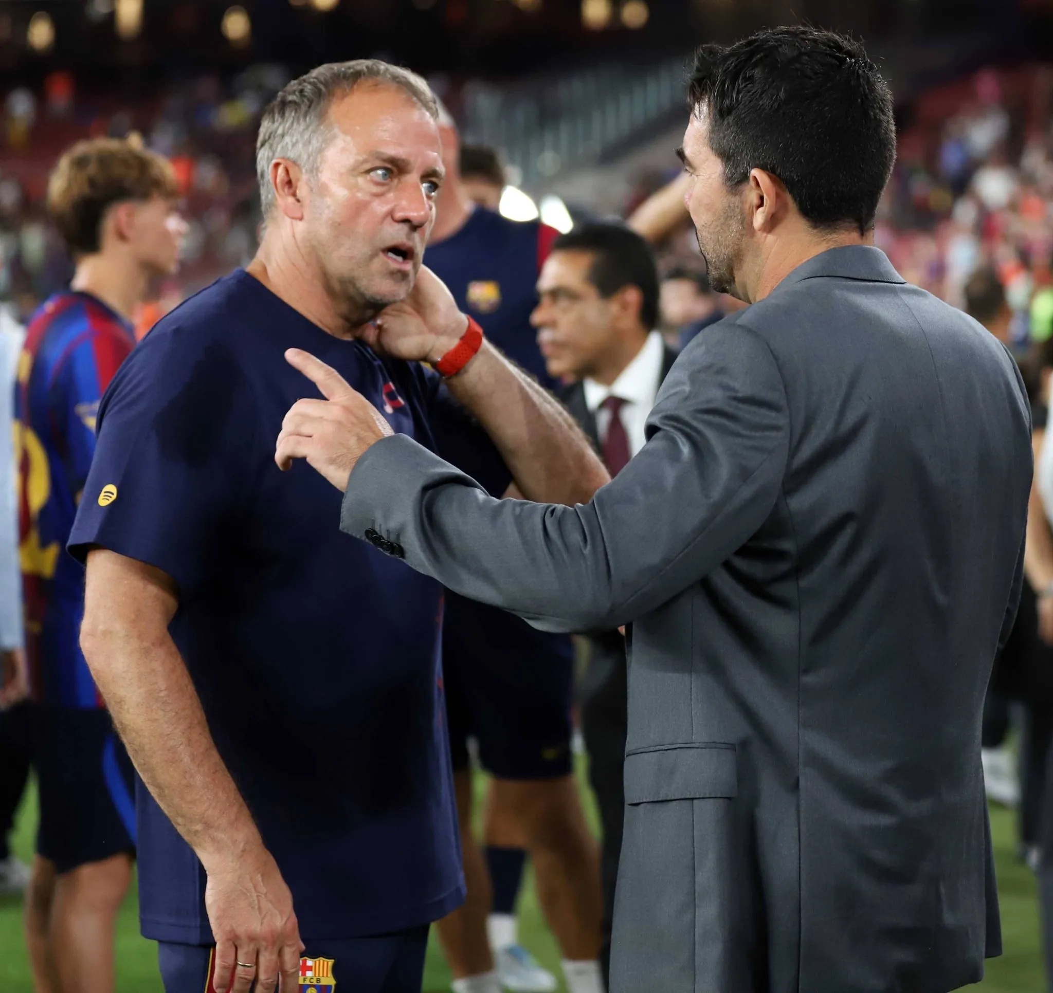 Hansi Flick e Deco durante durante Troféu Joan Gamper (Foto: IMAGO / ZUMA Press Wire)