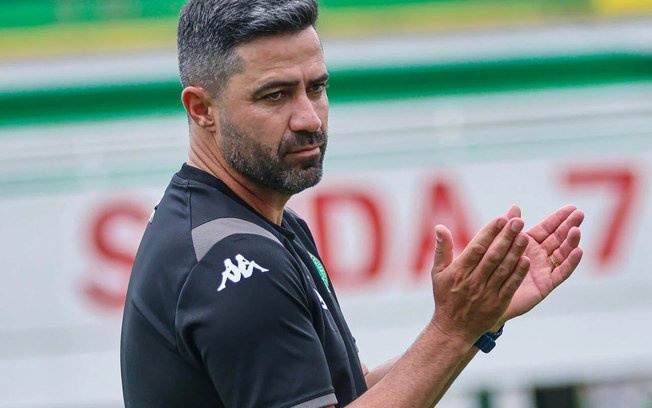 Chapecoense e Fluminense se enfrentam na Arena Condá