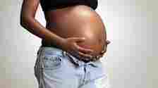 7 Risky Herbs Pregnant Women Should Not Touch