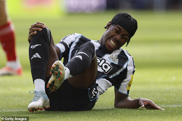 Newcastle winger Athony Elanga is making good progress with his rehab after injury and is set to rejoin training shortly