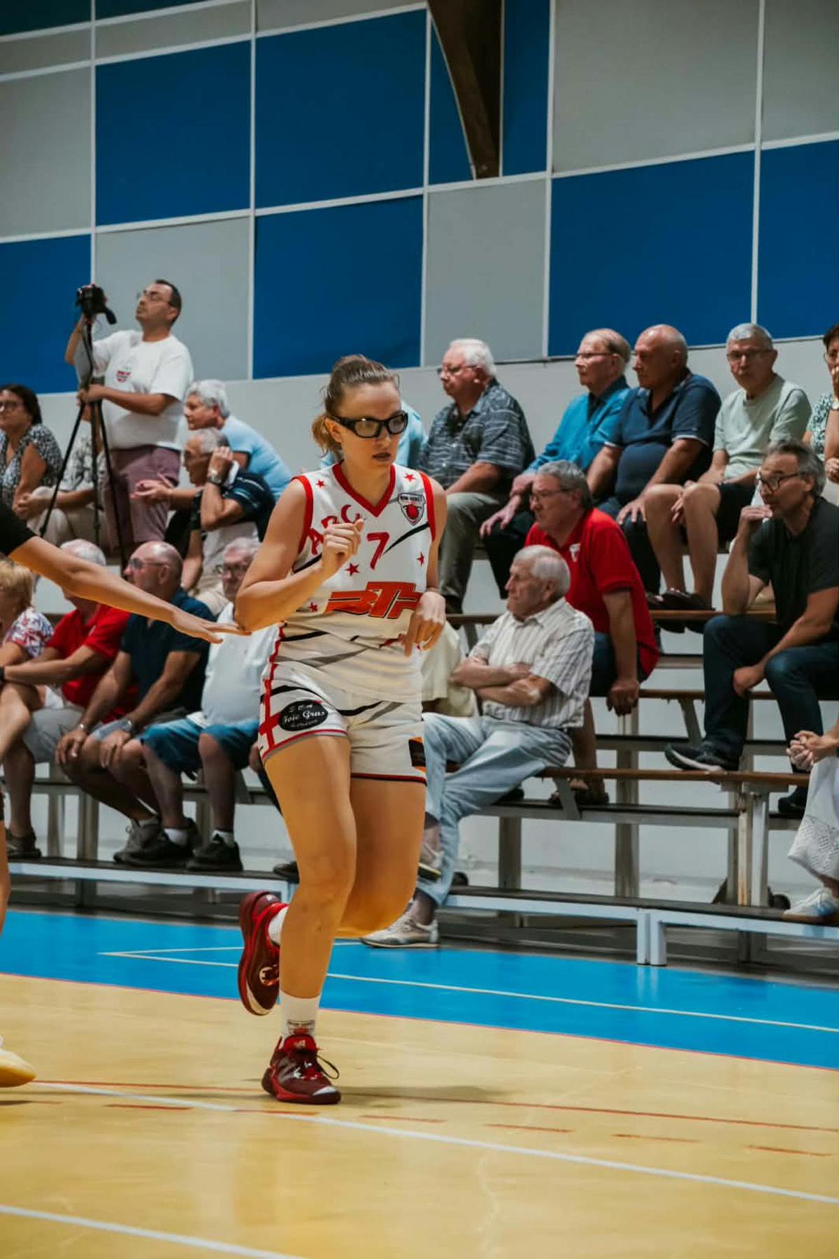 Clara Delas a absolument voulu revenir au sein du groupe N2 afin d’aider son club de cœur.