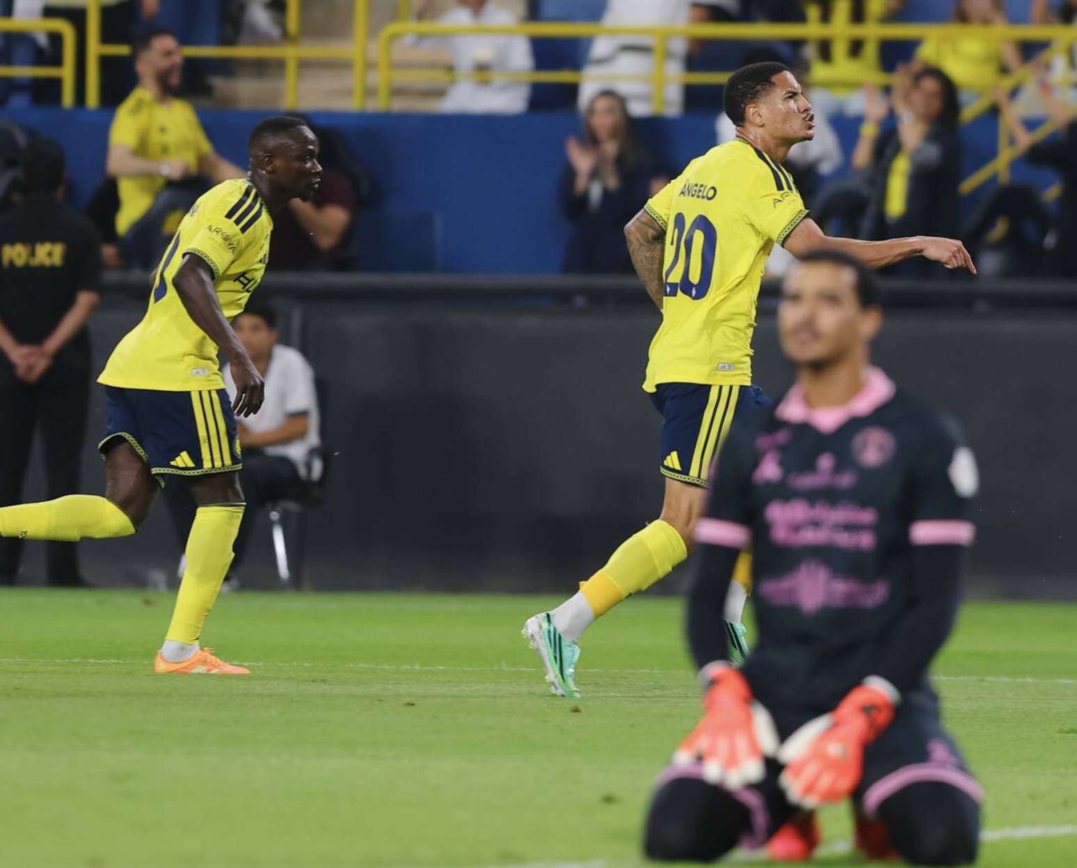 Ângelo fez um gol e distribuiu bons passes ao longo do jogo –