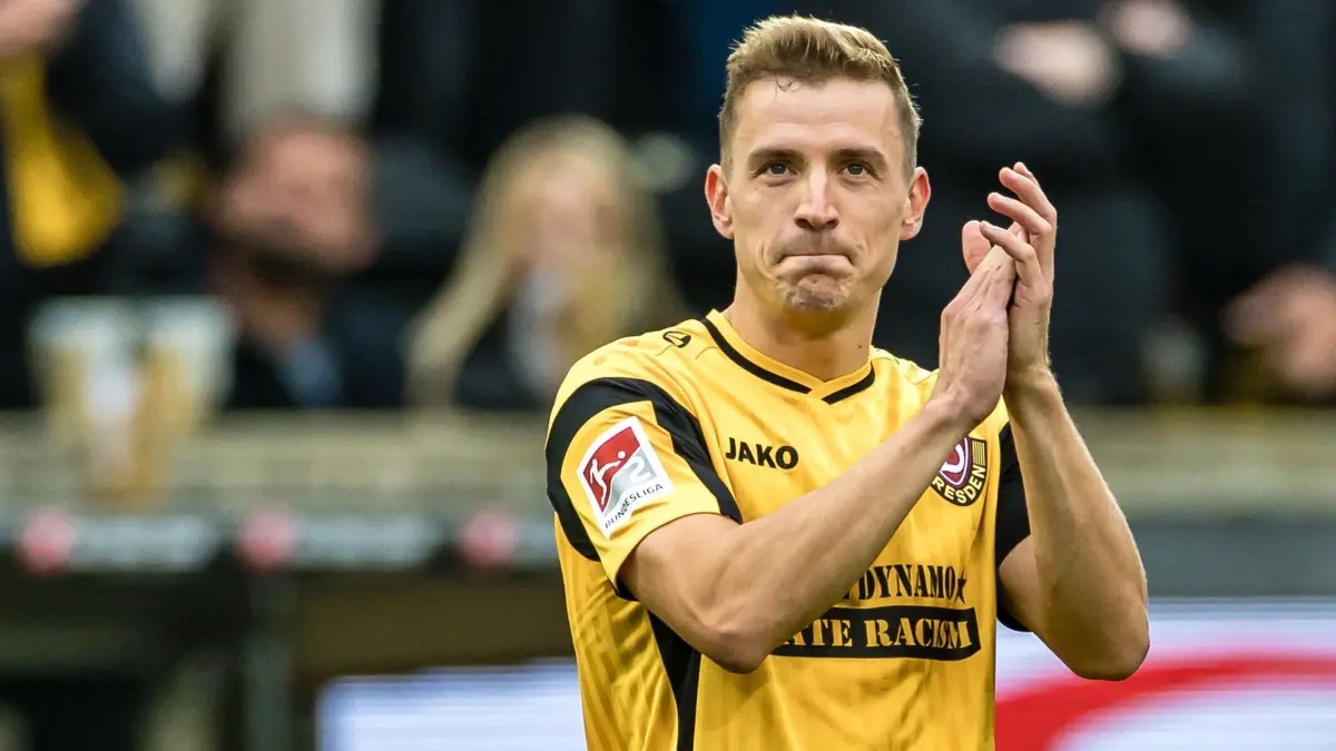 Dynamo Dresden vs. Schalke 04 in the DFB-Pokal: TV Channel, Live Stream, and Kick-off Time