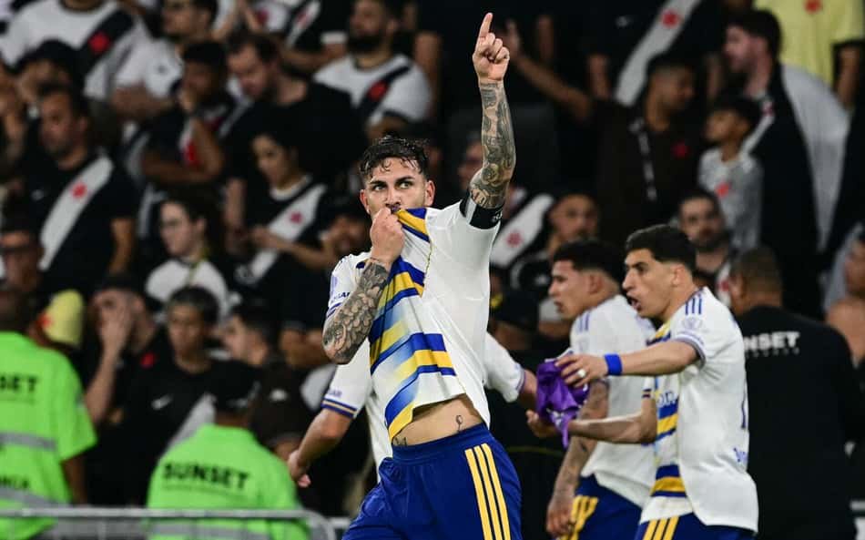 Paredes em campo na partida entre Vasco e Boca Juniors