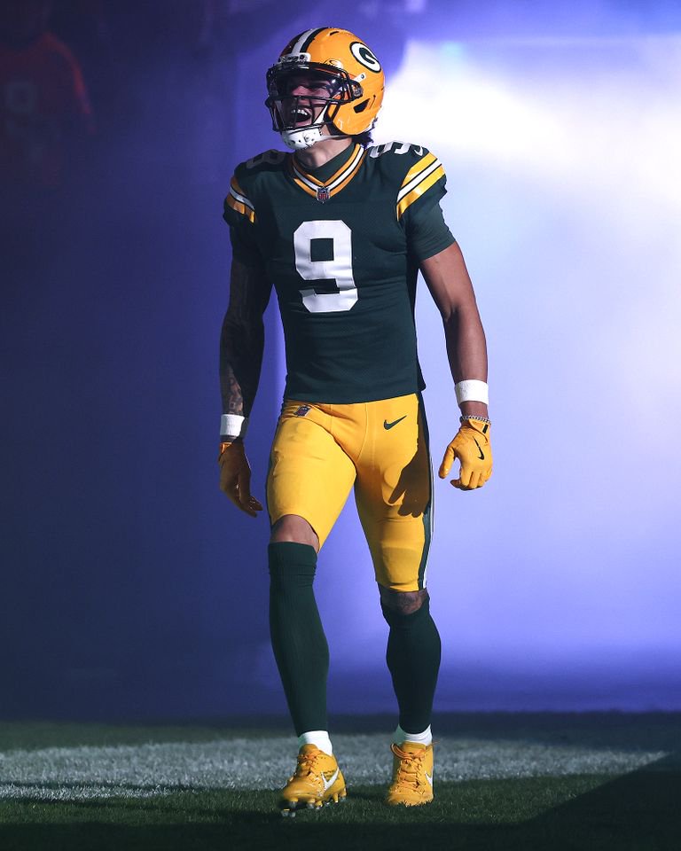 Christian Watson #9 of the Green Bay Packers runs onto the field prior to an NFL football game against the Carolina Panthers at Lambeau Field on Oct. 29, 2026.Credit: Kevin Sabitus/Getty