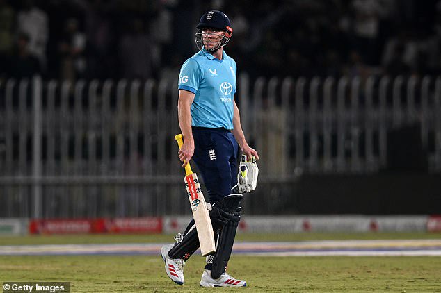 England collapsed to a disappointing 87-run defeat against Pakistan on Tuesday in Rawalpindi
