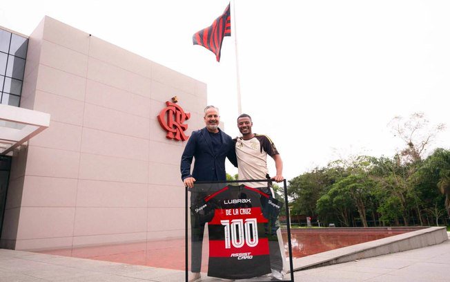 De La Cruz completou 100 jogos pelo Flamengo