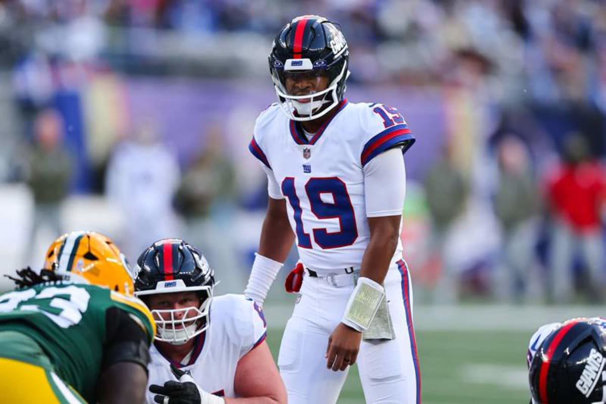 EAST RUTHERFORD, NJ – NOVEMBER 16: Jameis Winston 19 of the New York Giants during the first quarter of the game against the Green Bay Packers on November 16, 2025 at MetLife Stadium in East Rutherford, New Jersey. Photo by Rich Graessle/Icon Sportswire NFL, American Football Herren, USA NOV 16 Packers at Giants EDITORIAL USE ONLY Icon25111620193 ©IMAGO/Icon Sportswire