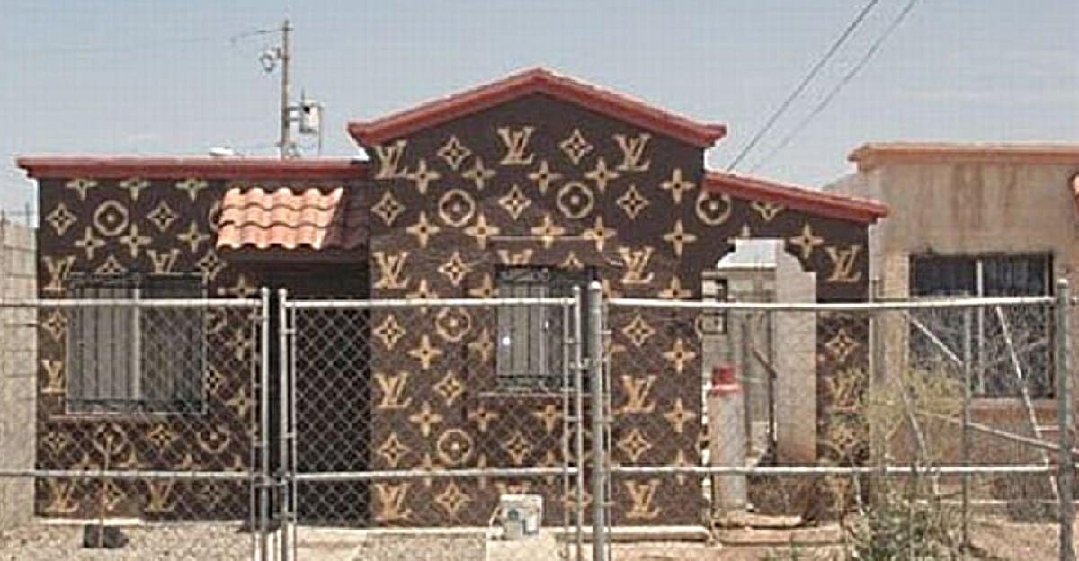 Louis-Vuitton-Logo-House