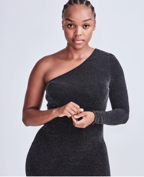 hlelo-from-uzalo-left-fans-speechless-dressed-in-the-latest-fashion-on