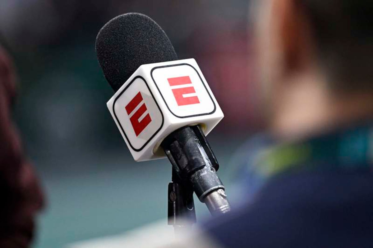 Illustration – Micros with TV Logos At Rolex Paris Masters Finals Day Illustration picture shows a microphone or micro with the logo of the television channel ESPN during the Rolex Paris Masters 1000 ATP tennis tournament at the La Defense Arena on November 2, 2025 in Paris, France. Photo by Victor Joly/ABACAPRESS.COM Paris France PUBLICATIONxNOTxINxFRAxUK Copyright: xJolyxVictor/ABACAx ©IMAGO/ABACAPRESS