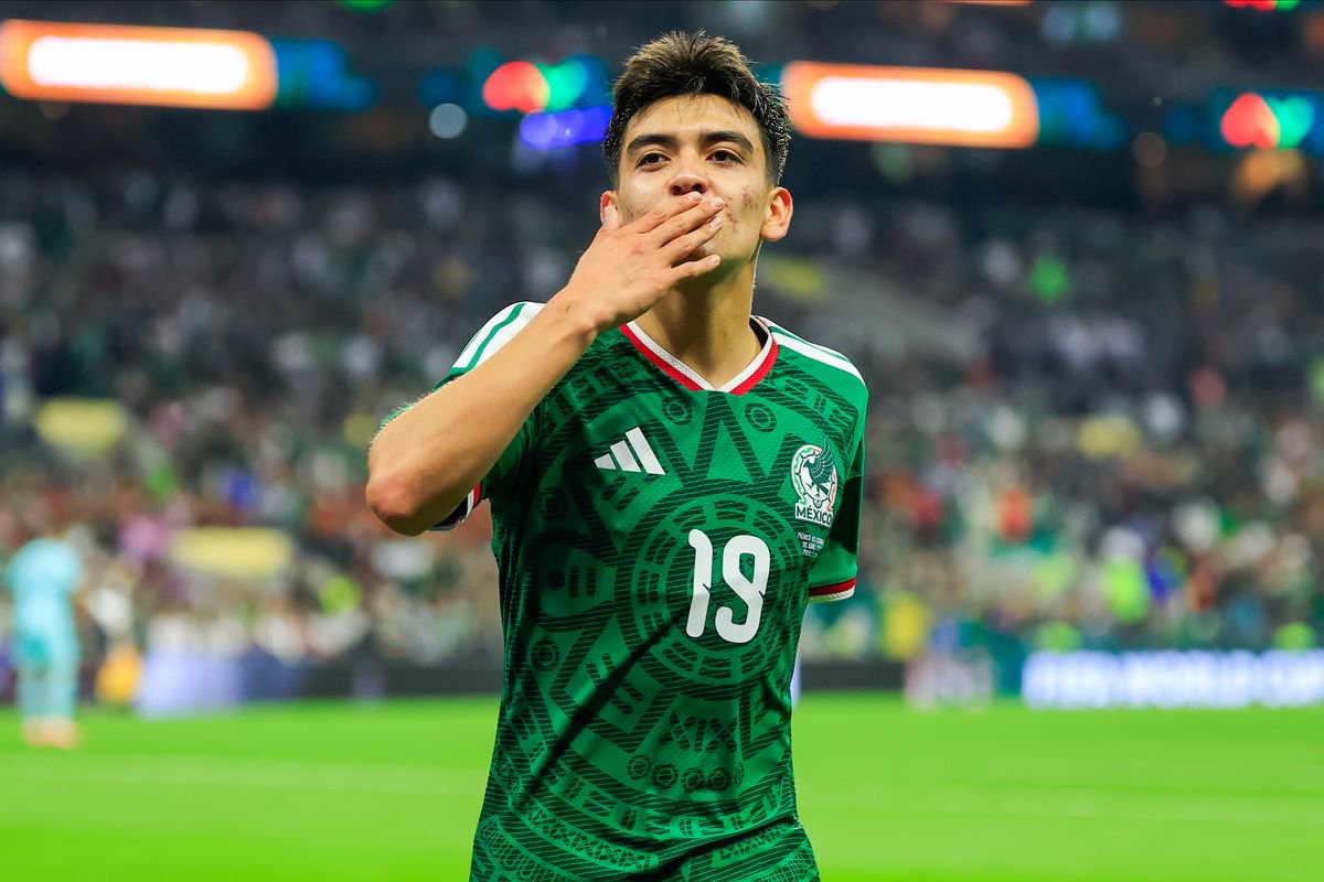Gilberto Mora of Mexico during the FIFA World Cup 2026 Round Of 32 match between Mexico and Group C/E/F/H/I Third Place at Mexico City Stadium
