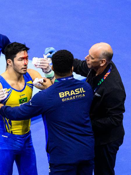 Arthur Nory sofreu um acidente durante as eliminatórias masculinas do Campeonato Mundial de Ginástica Artística