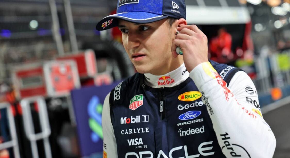 Isack Hadjar à bout après un week-end cauchemardesque : Red Bull reconnaît ses erreurs