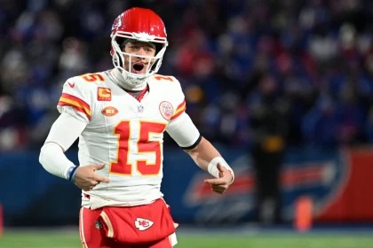 Week 11 - NFL Week 3 - NFL power rankings - Kansas City Chiefs quarterback Patrick Mahomes celebrates a touchdown.