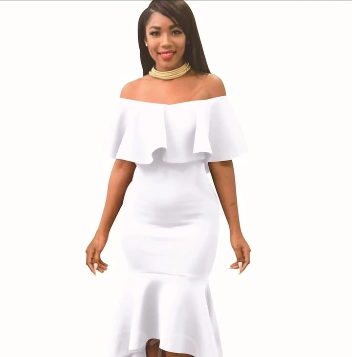 Here are some pictures of white fabric clothes designs for ladies (photos)