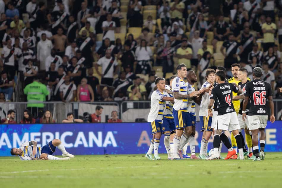 Boca Juniors elimina o Vasco e se classifica para a final da Sul-Americana (Foto: Thiago Vasconcelos Dos Santos/AGIF)
