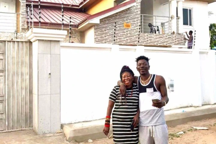 I’m Homeless, Help Me Rent An Apartment – Shatta Wale’s Mother Begs Ghanaians