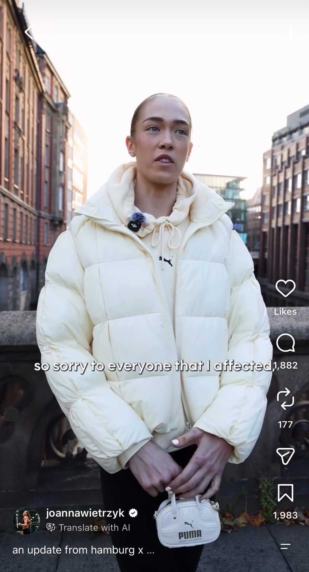 In the video, Joanna Wietrzyk says sorry again to people at the event in Beijing. Photo: joannawietrzyk/ig