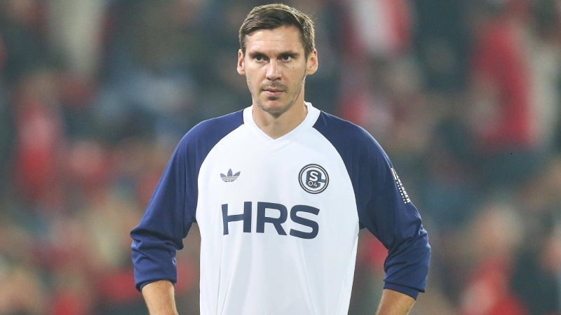 Diagnose da: Maximilian Wöber fällt bei Schalke verletzt aus