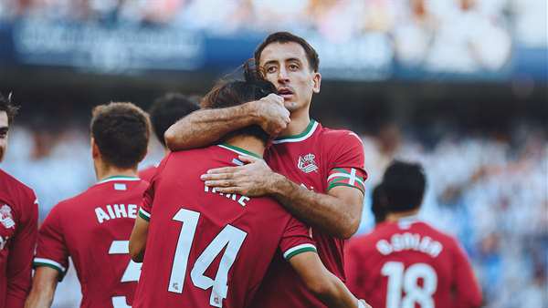 Real Sociedad beats Málaga 2-5 with Kubo goals