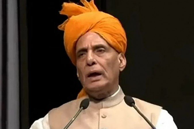 'PoK लेने के लिए हमें ज्यादा कुछ नहीं करना पड़ेगा..', राजनाथ सिंह के इस बयान से टेंशन में आ जाएगा पाकिस्तान !