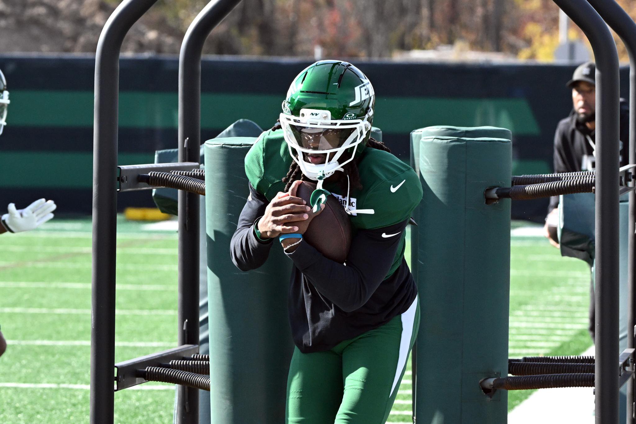 Jets wide receiver Omar Cooper Jr. runs a drill during practice.