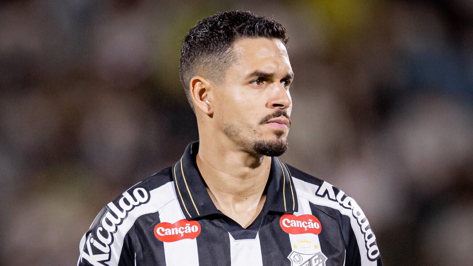 Veríssimo virou assunto - Foto: Raul Baretta/ Santos FC.