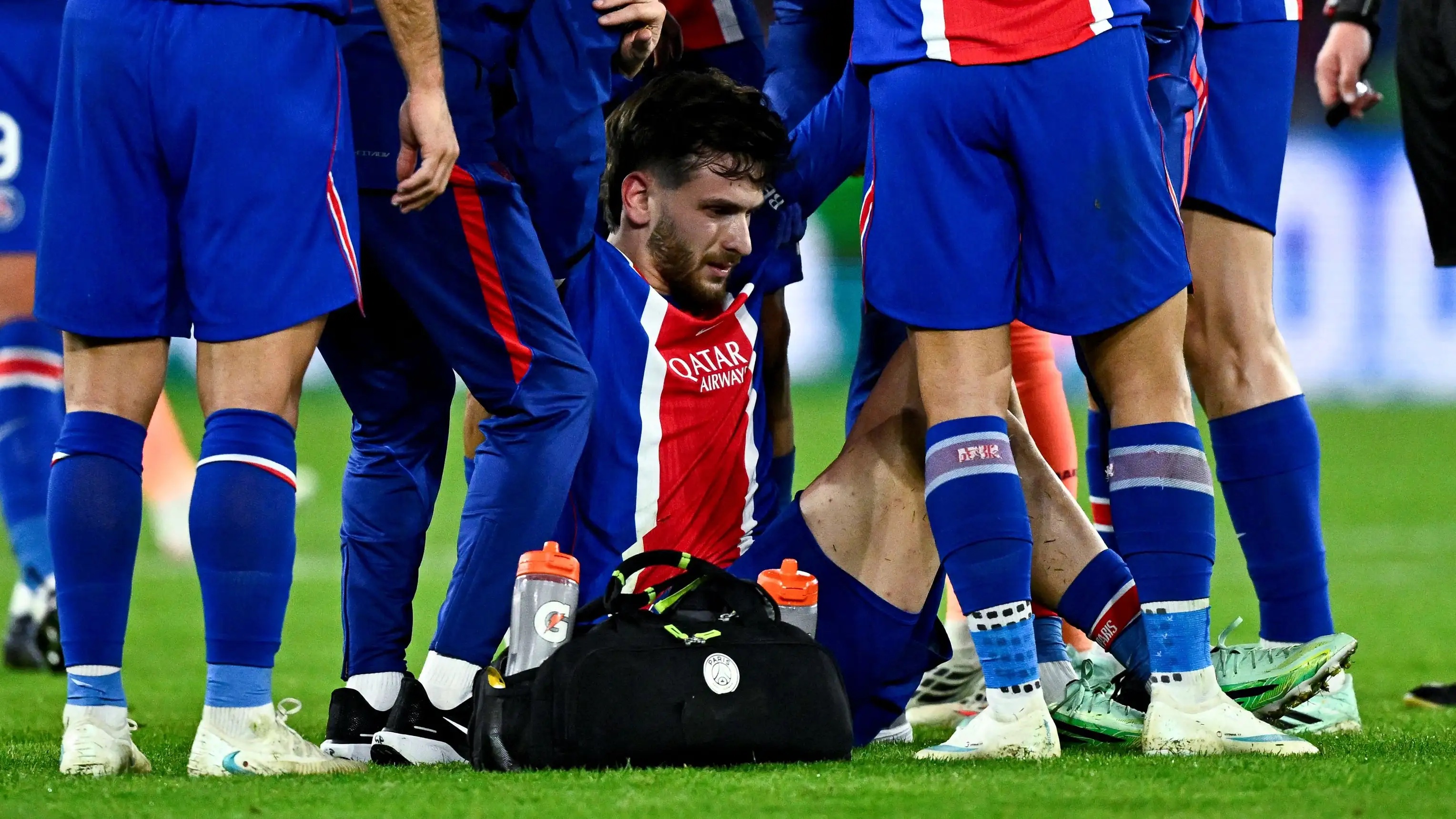 PSG star Kvicha Kvaratskhelia to undergo surgery after rupturing ACL in Champions League win over Barcelona