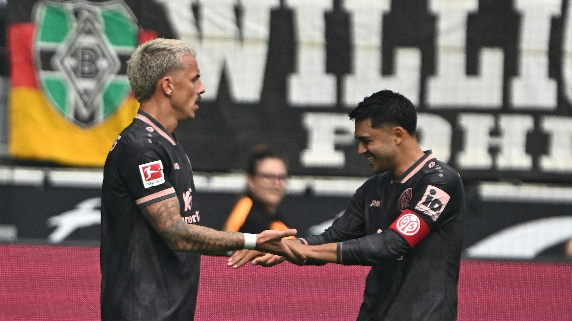 Phillip Tietz (l. und Nadiem Amiri: Torjubel gegen Werder? (Archivbild)