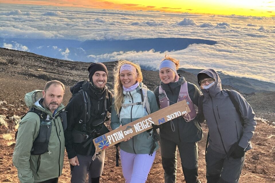 Six Alençonnais ont mis le cap sur la Réunion, mi-octobre dans le cadre de la Diagonale des Fous, et quatre d'entre eux ont relevé le Zembrocal Trail, relais du Grand Raid de la Réunion (160km - 8386 D+).