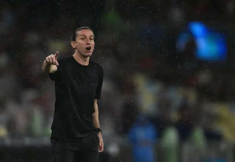 Filipe Luís é demitido do Flamengo após goleada sobre o Madureira 