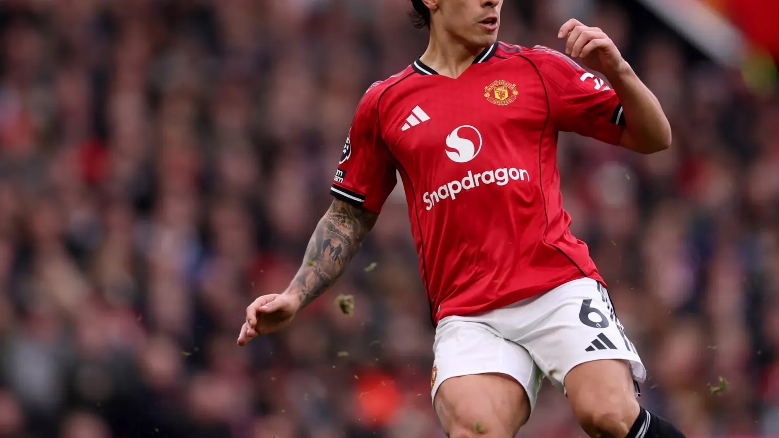 Lisandro Martinez in a Manchester United kit during a match