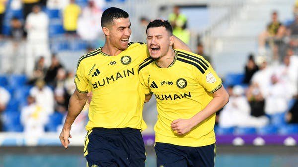 Cristiano Ronaldo Gives Man of the Match Award to Al-Hamdan After Al-Nassr's Win Over Al-Faisaly